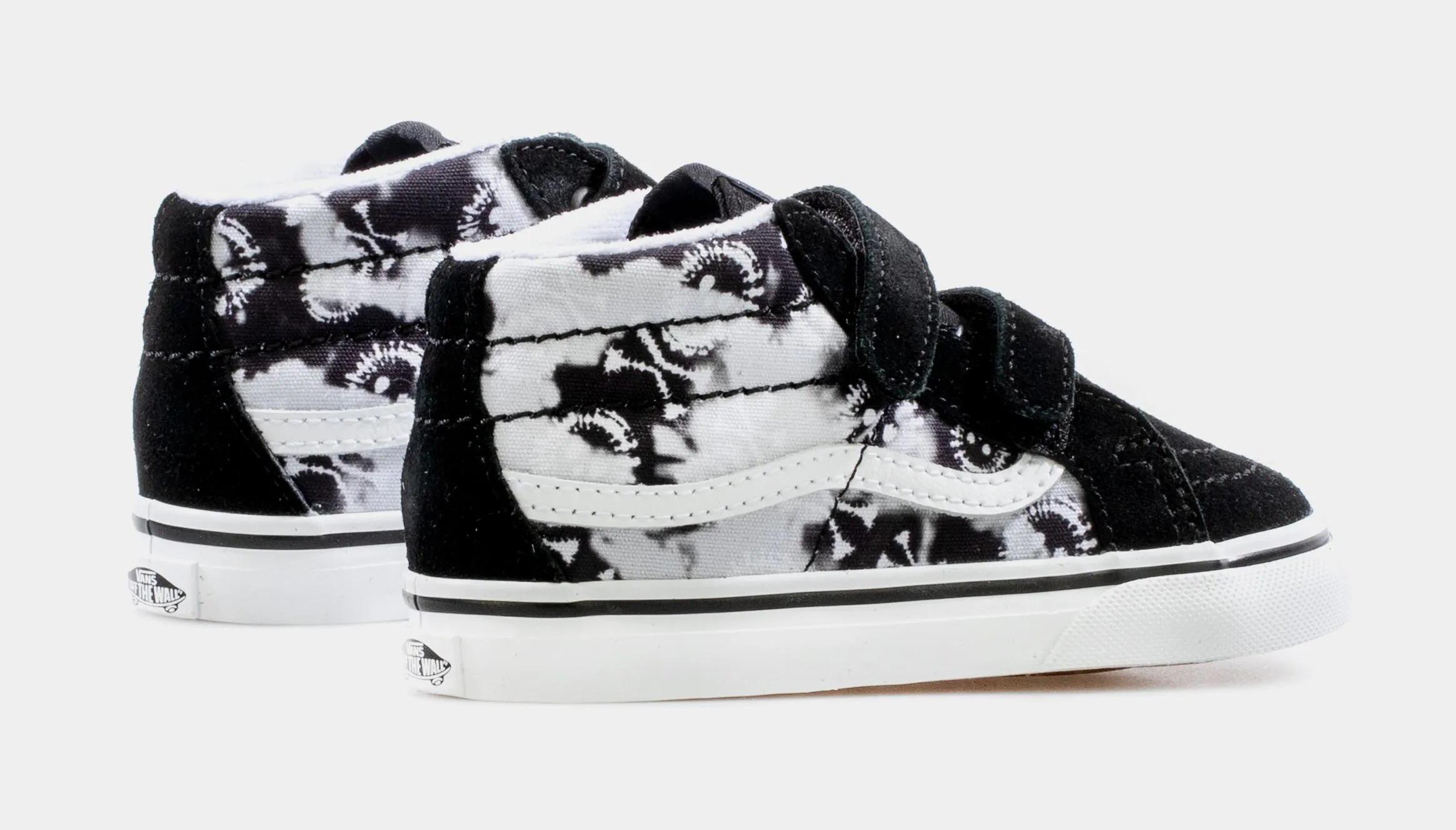 SK8 Mid Reissue V Skull Infant Toddler Lifestyle Shoe (Black/White)