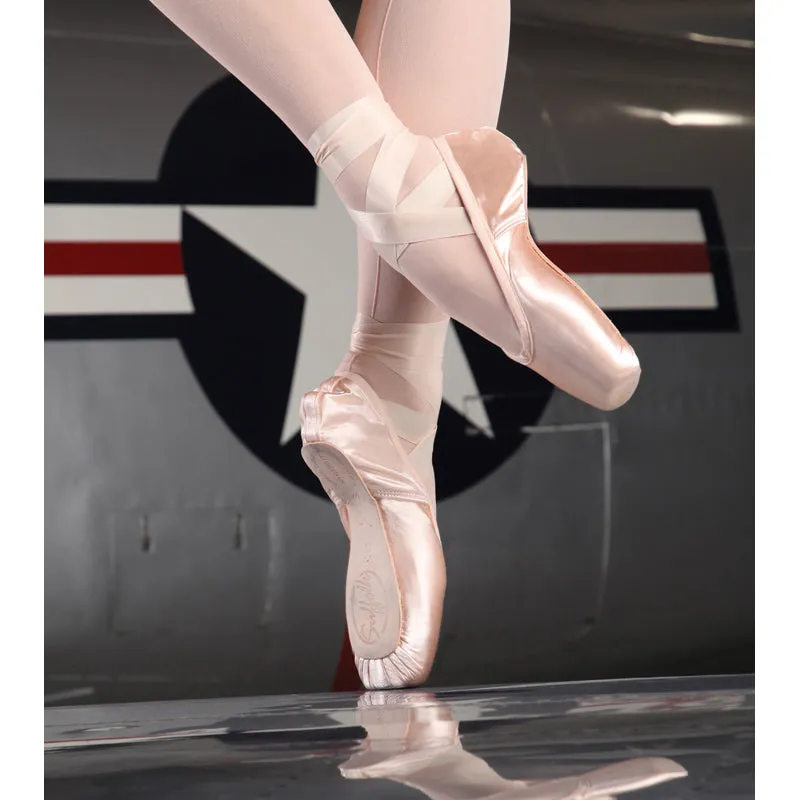 Suffolk Spotlight Pointe Shoes - Hard Shank Pink